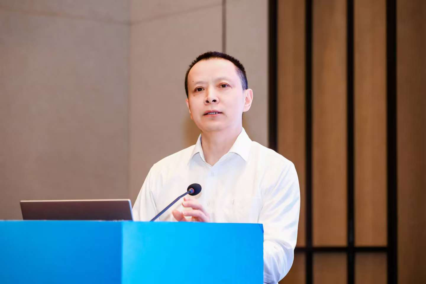 邹贵林.png 邹贵林.png